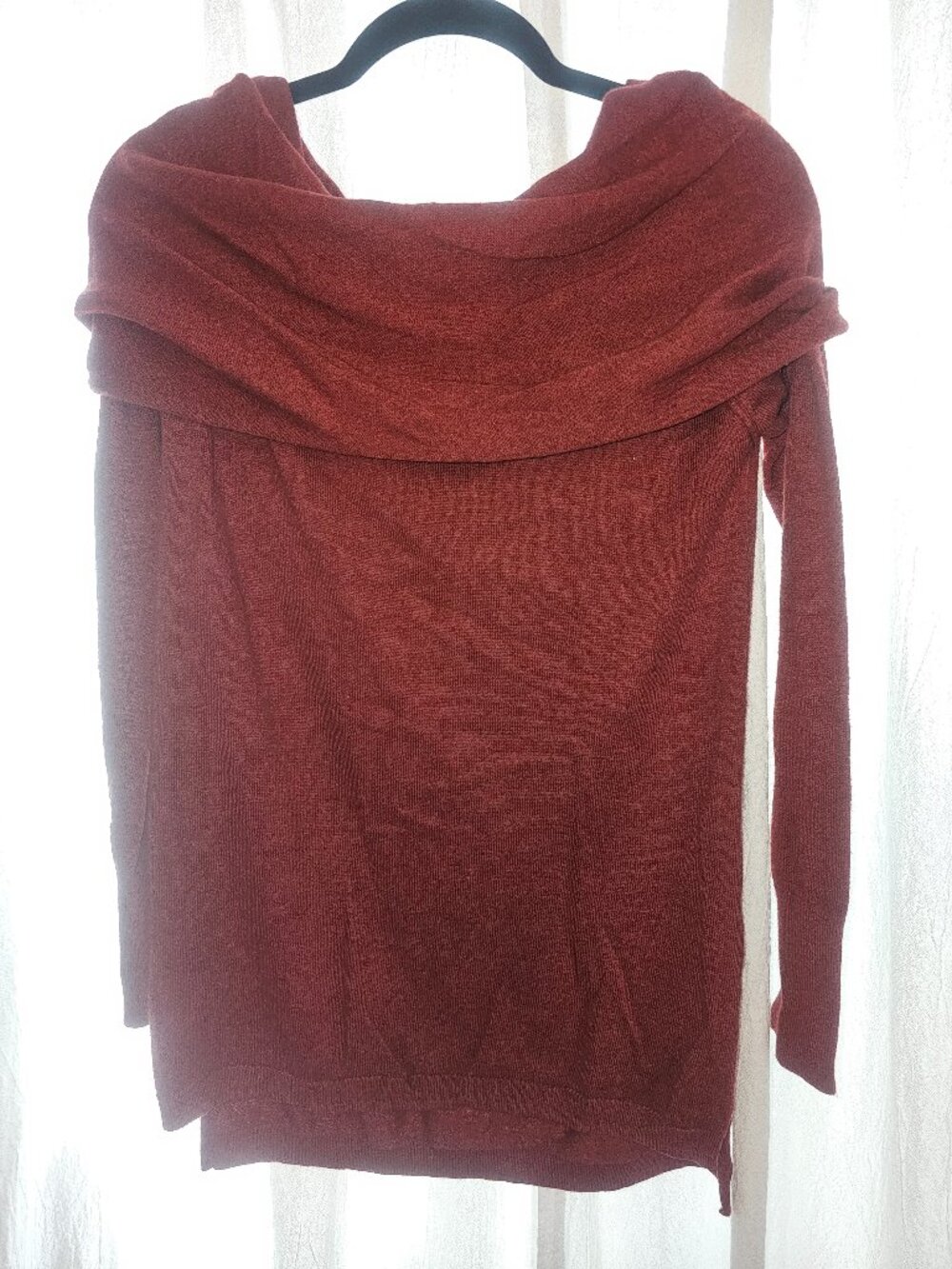 Shrinking Violet M Cowlneck Off Shoulder Maroon long sleeve tunic